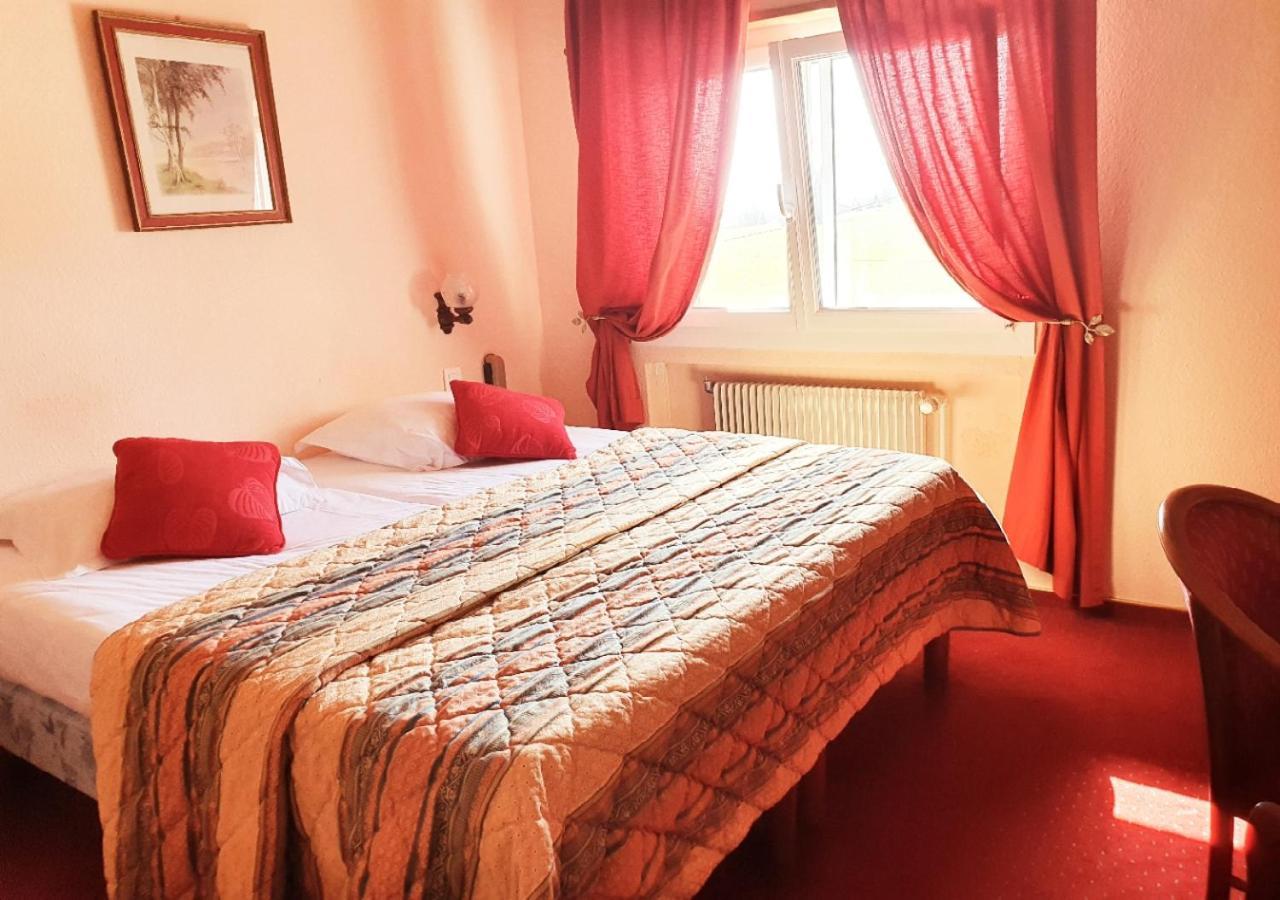 Hotel L'Oree Des Roches Saales Kültér fotó