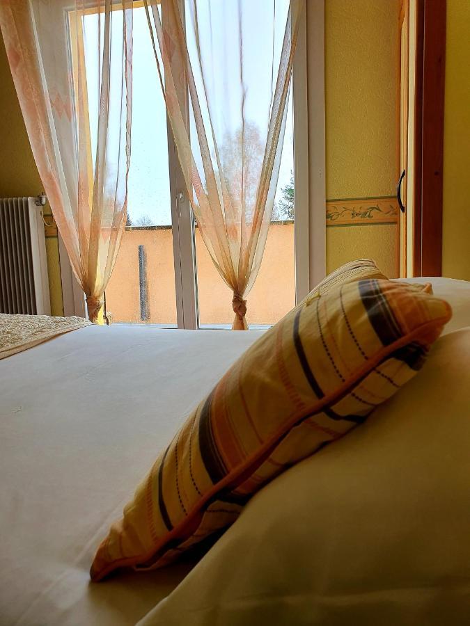 Hotel L'Oree Des Roches Saales Kültér fotó
